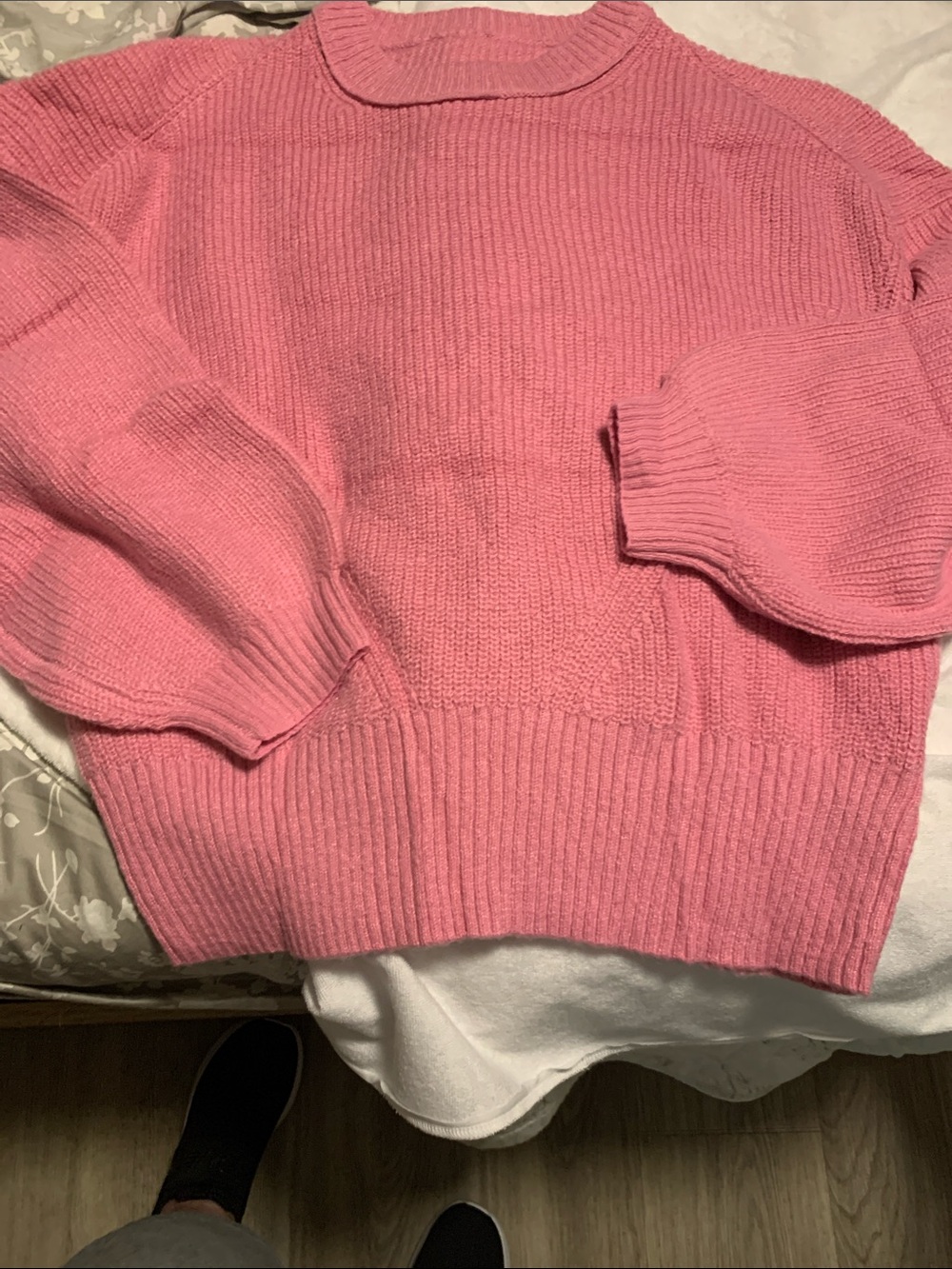 Women’s Cozy Pink Crewneck Sweater